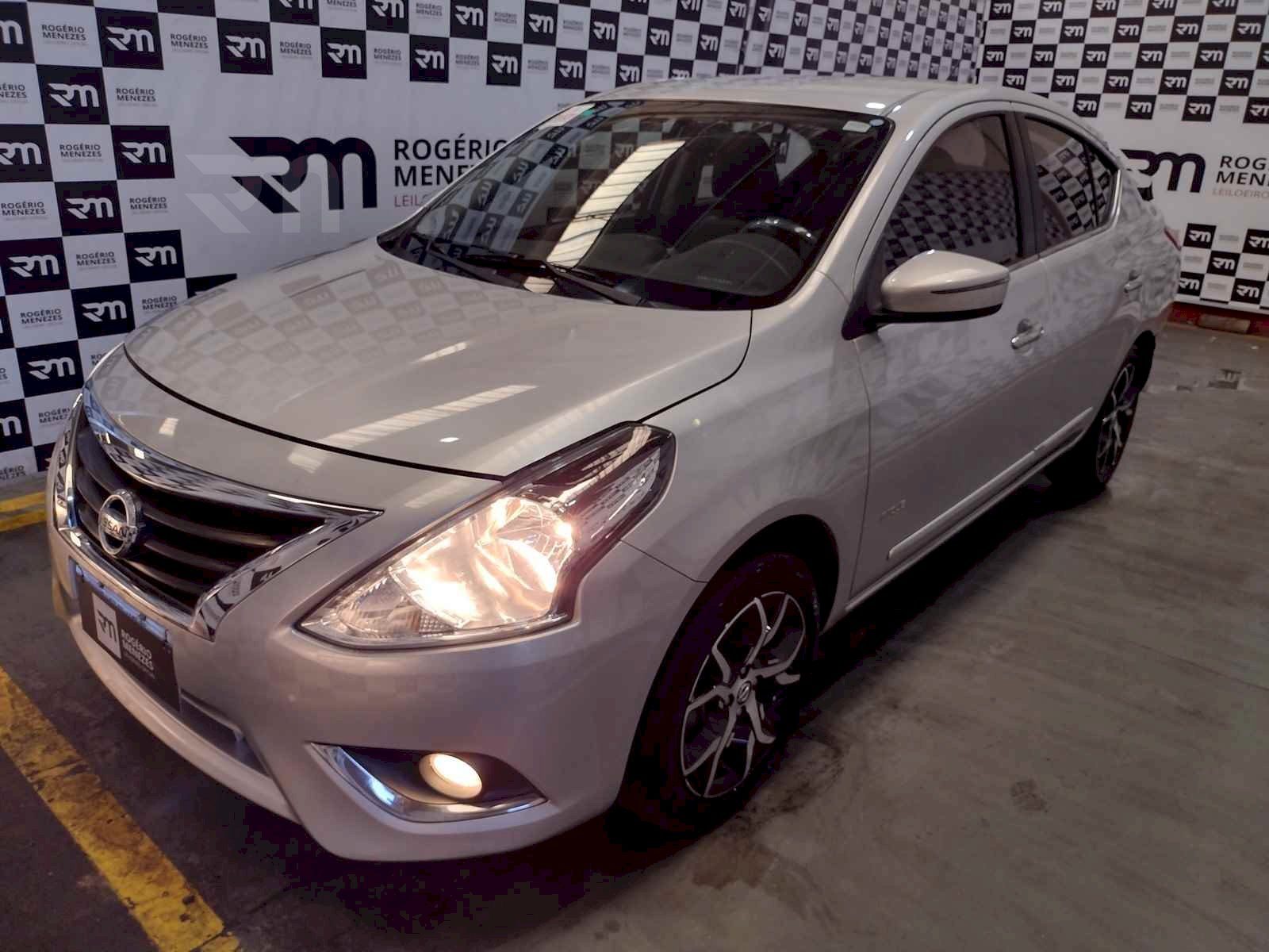 NISSAN VERSA 2016