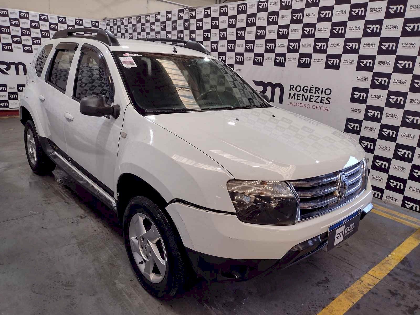 RENAULT DUSTER 2015