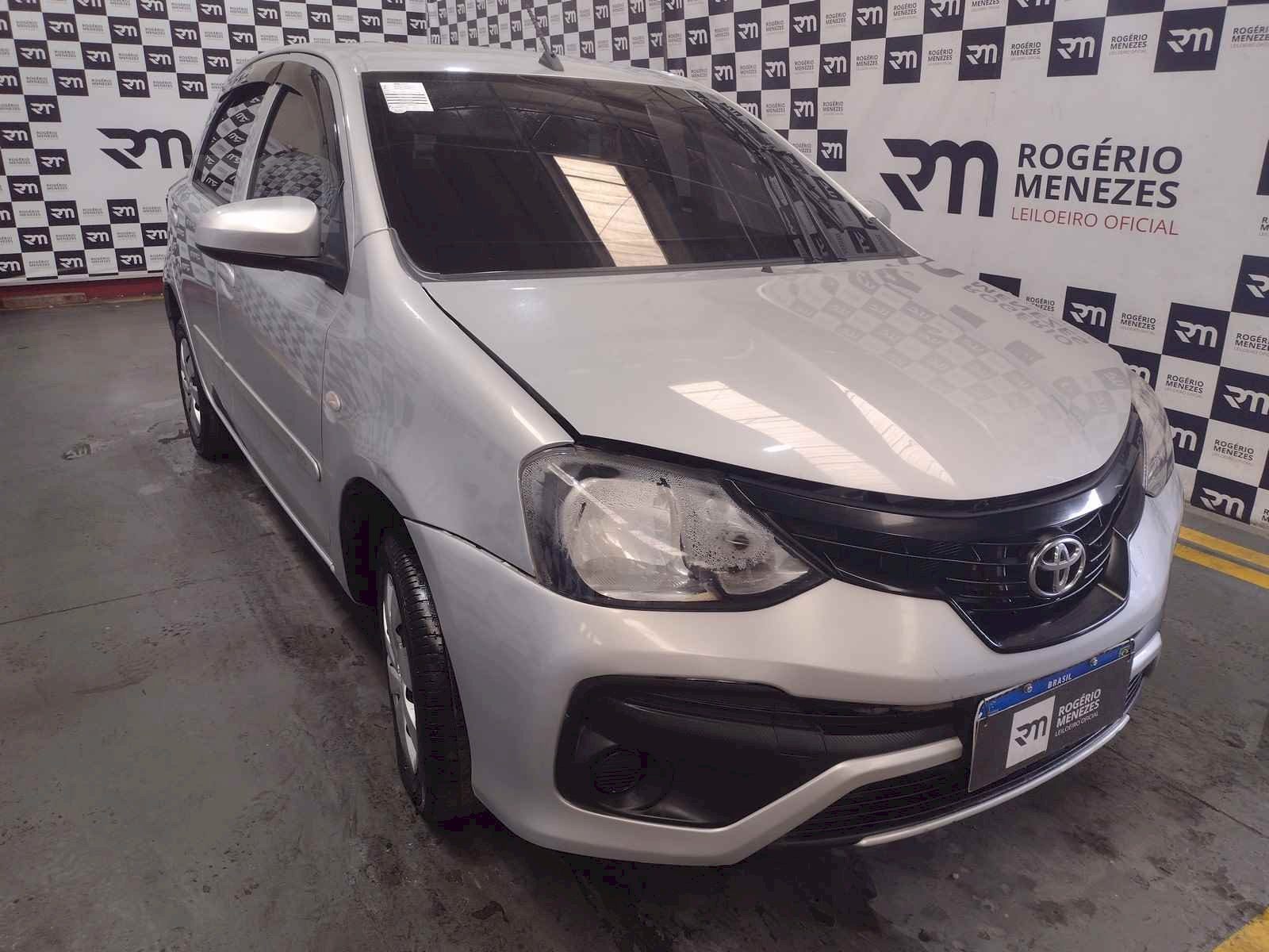 TOYOTA ETIOS 2019