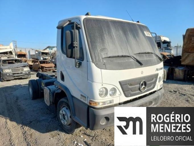MERCEDES BENZ ACCELO 815 2021
